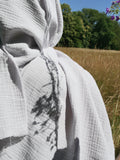 Echarpe, Étole XXL . Douceur de la double gaze de coton – Gris Nuage
