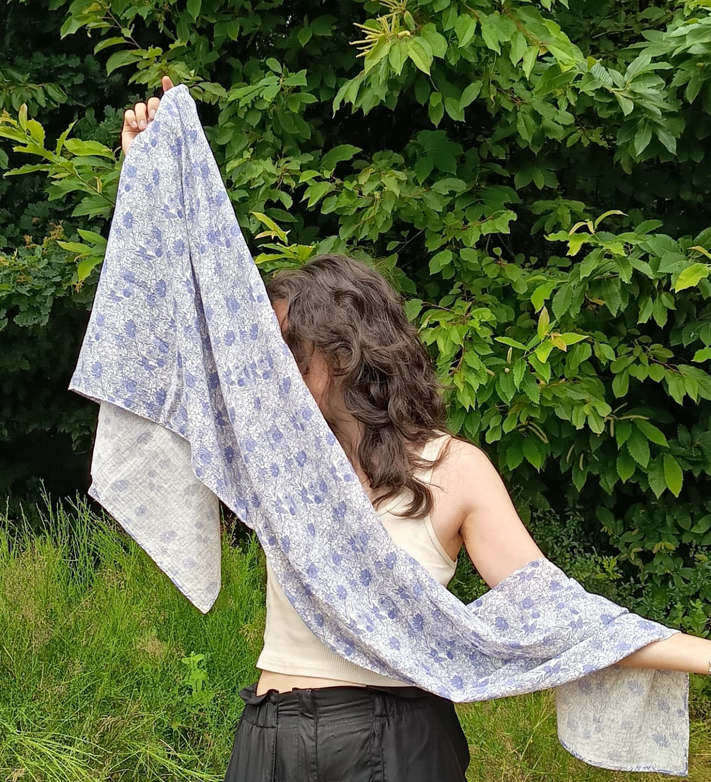 Echarpe, Étole XXL en double gaze de coton – Liberty Bleu