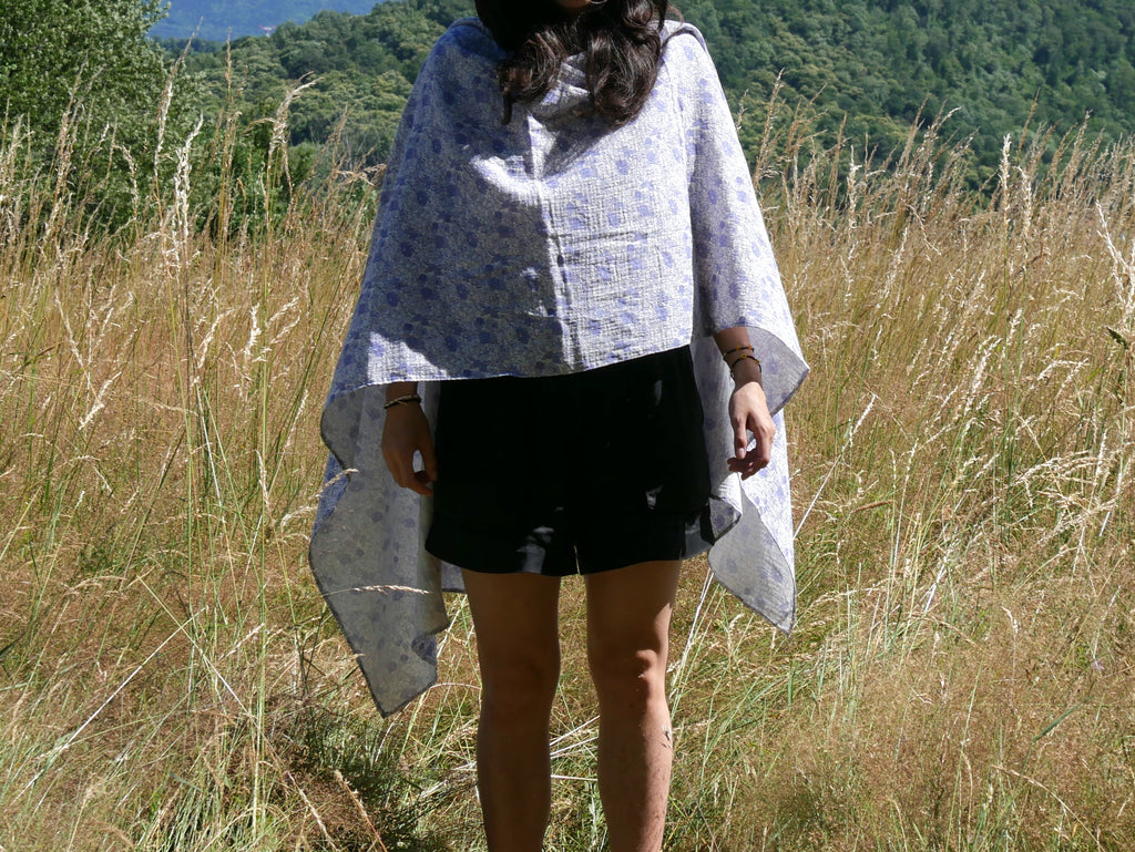 Echarpe, Étole XXL en double gaze de coton – Liberty Bleu